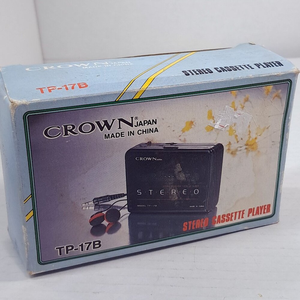 Vintage Crown Japan Stereo Cassette Player black Model TP-17B new damaged box